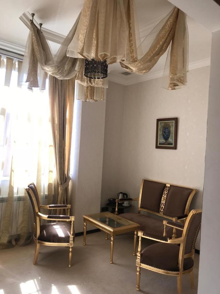 Villa Petrolea Hotel Baku Exterior photo